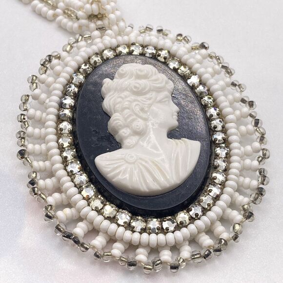 Vintage Seed Bead Cameo Set Necklace Earrings NEEDS REPAIR beautiful Unique - Picture 7 of 12